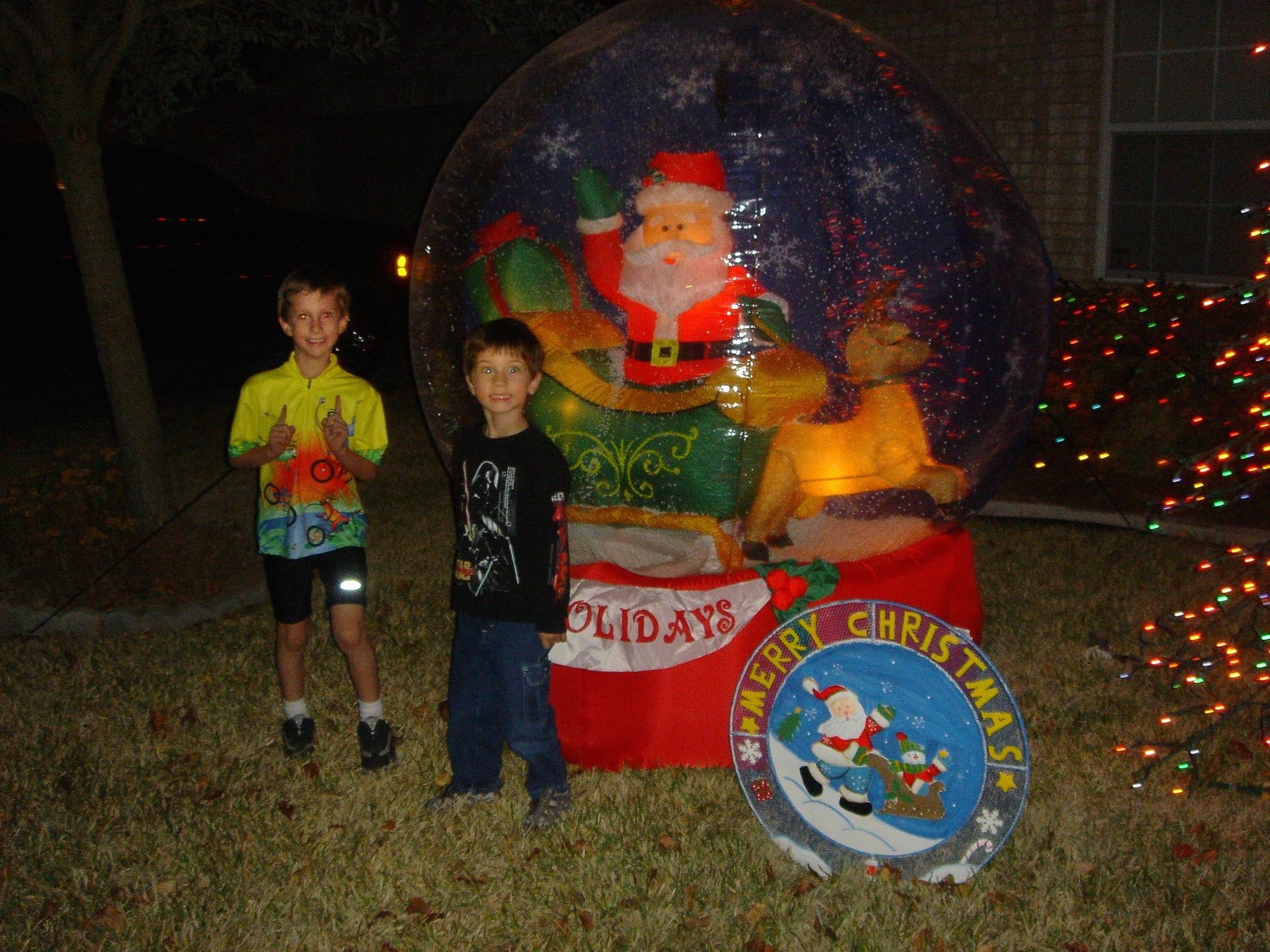 2005-12-26-145 Windemere Lights PF.jpg